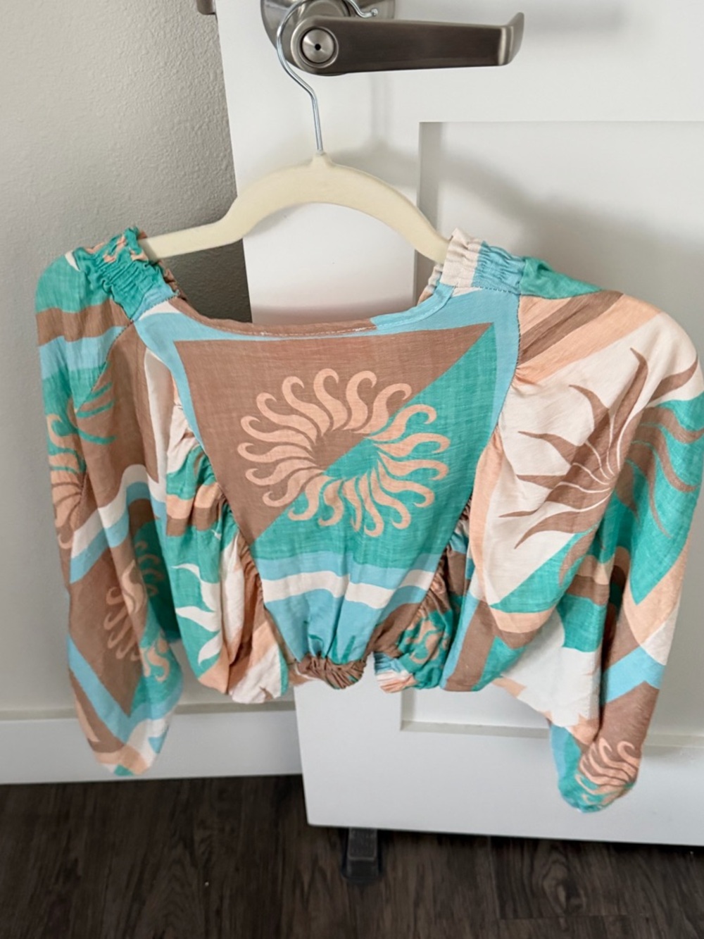 Printed Turquoise and Tan Cropped Peasant Top
